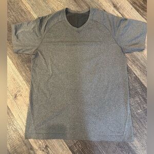 lululemon athletica Gray Short Sleeve Tee